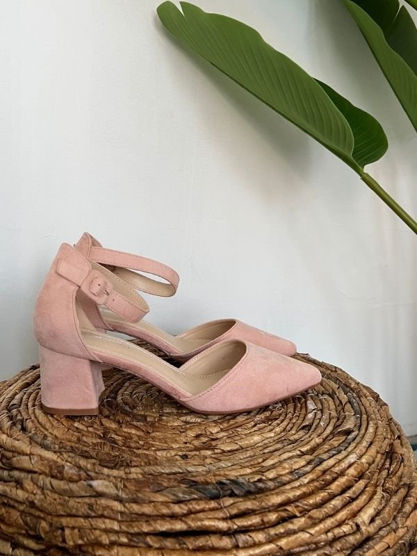 Blush pink clearance pointed heels