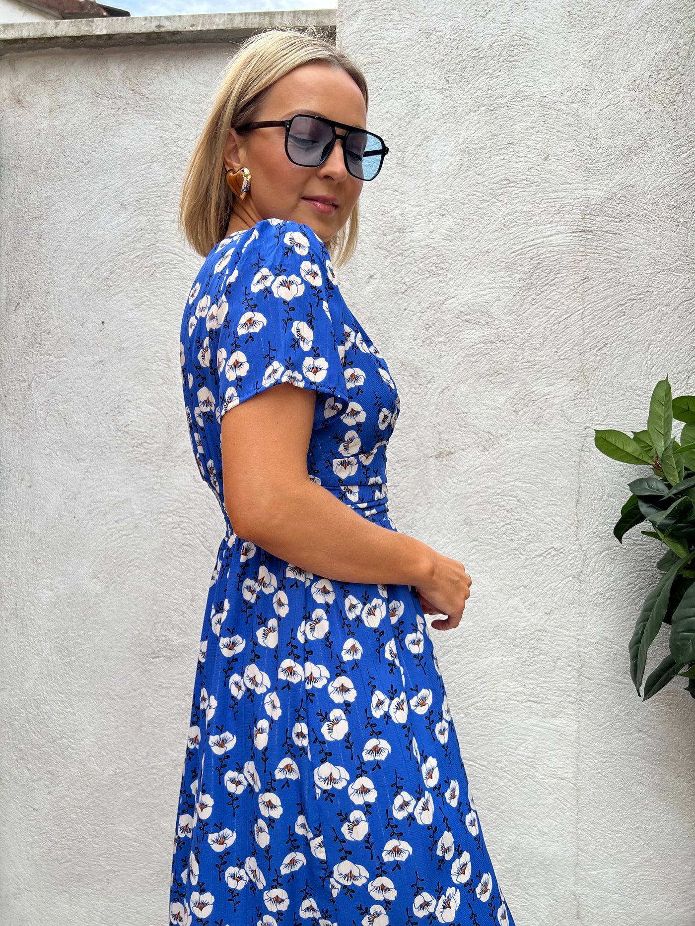 Blue Floral Short Sleeve Mini Dress r1995