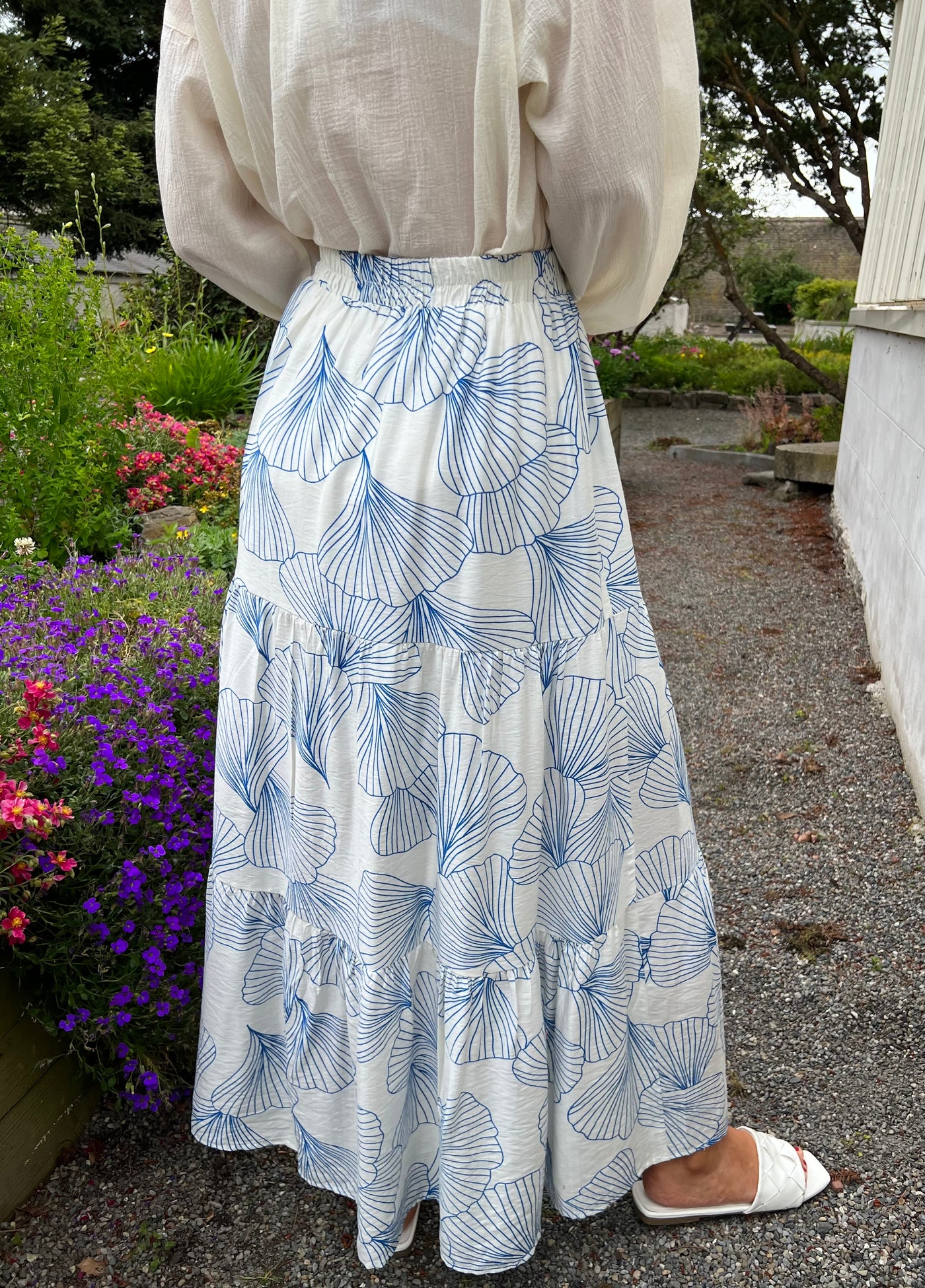 Blue Shell Tiered Maxi Skirt c382